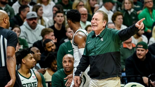 Michigan State's head coach Tom Izzo argues a call with an official during the second half in the game against Oakland on Monday, Dec. 18, 2023, at the Breslin Center in East Lansing.  